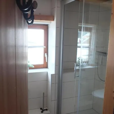 Naehe Talstation Turracher Hoehe, Ferienwohnung In Urigem Holzhaus アパート *