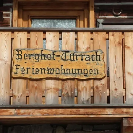 Naehe Talstation Turracher Hoehe, Ferienwohnung In Urigem Holzhaus アパート *
